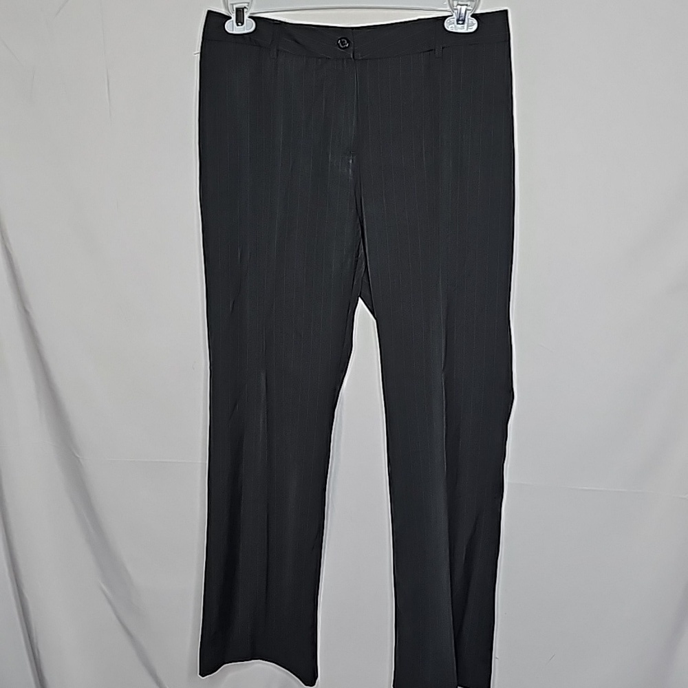 Yumi Mazao Collection black pinstripe straight leg pants sz 12 (44 euro)